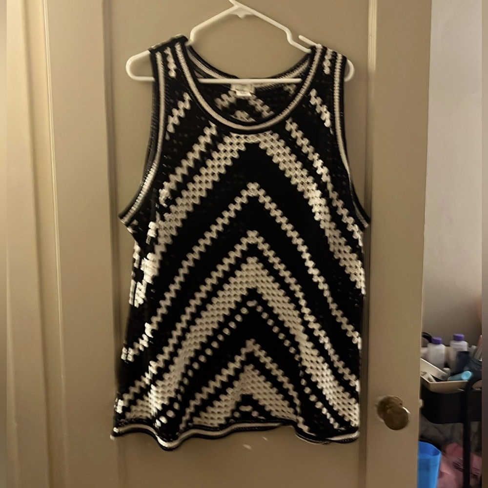 3X Nicole Miller crocheted tank